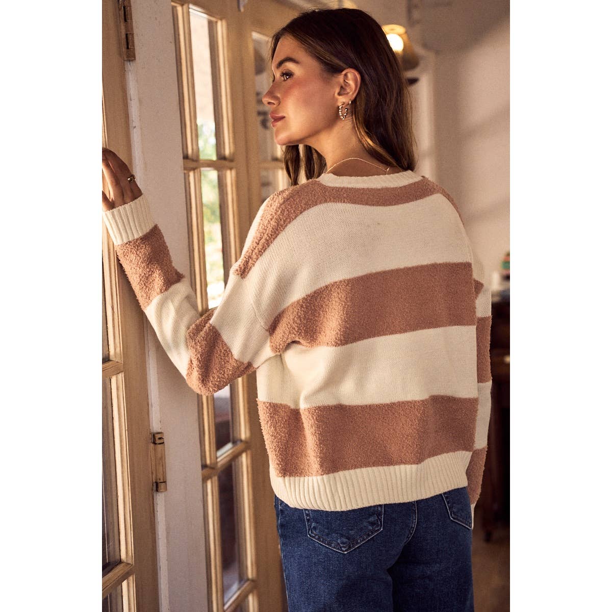 WIDE STRIPE TEXTURED LOOSE FIT SWEATER KNIT TOP