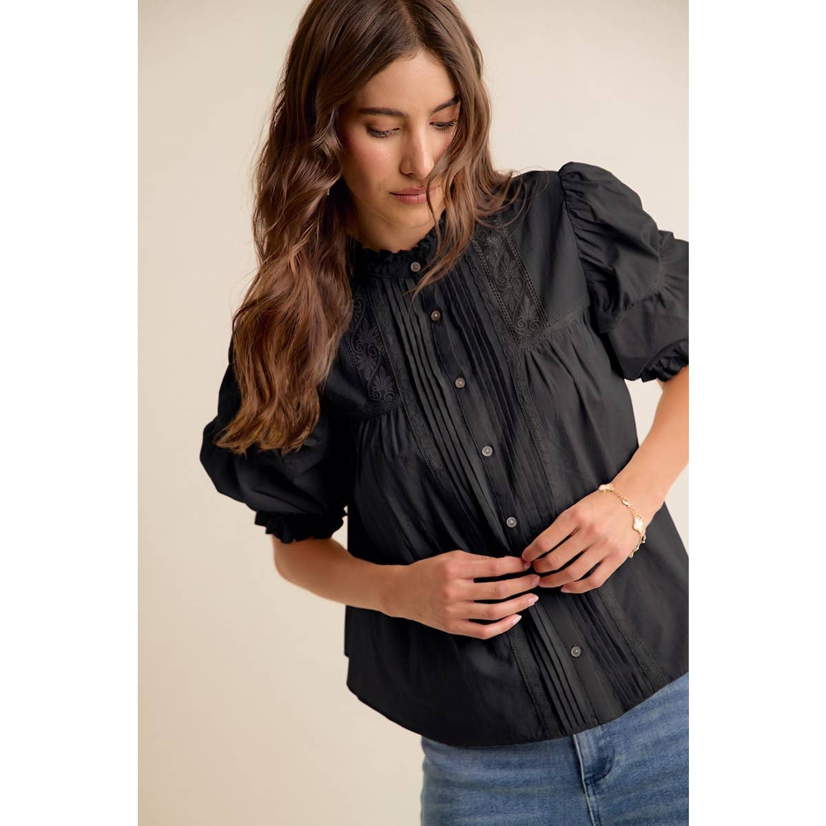 LACE PINTUCK BUTTON SHORT SLEEVES COTTON BLOUSE TOP