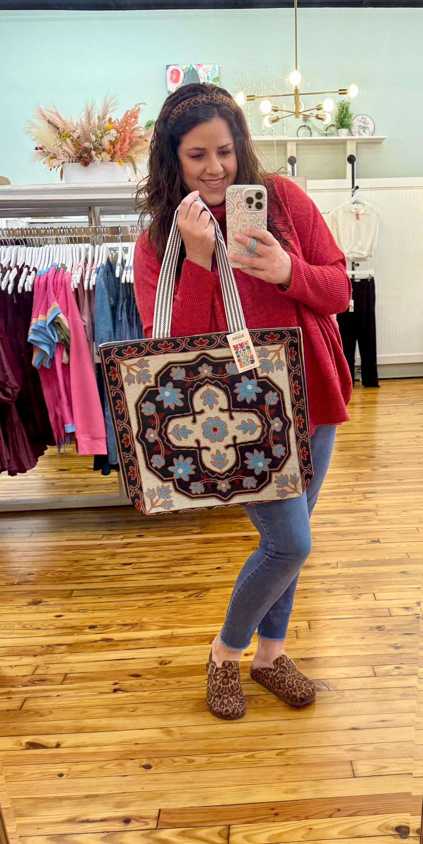 Retro🪷Embroidered Shoulder Tote Bag (2 Colors)