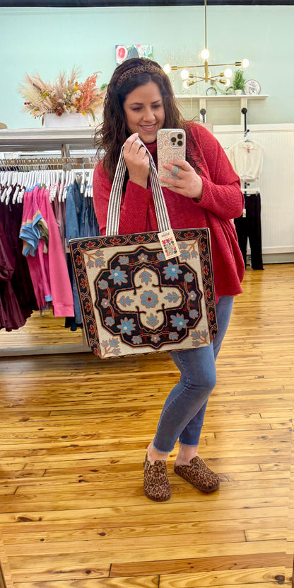 Retro🪷Embroidered Shoulder Tote Bag (2 Colors)