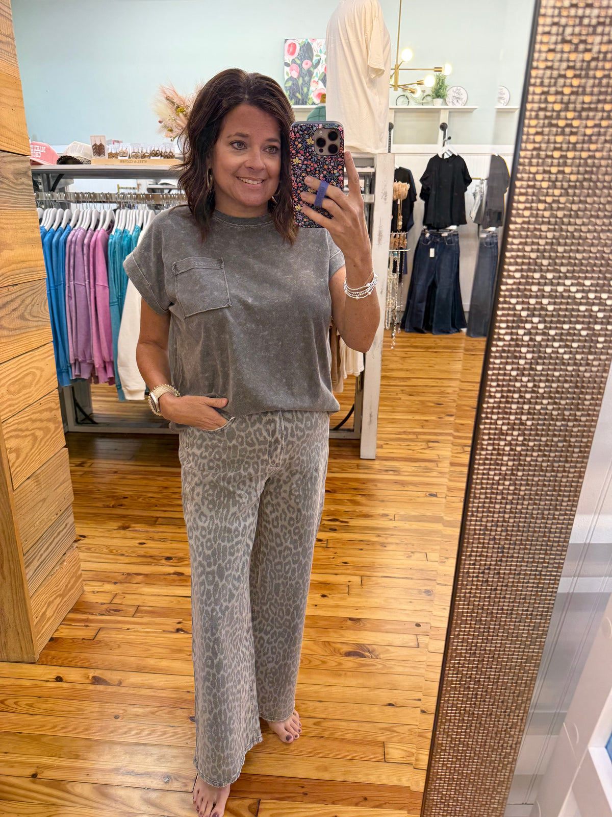 HIGH RISE GREY LEOPARD PRINT CROP WIDE LEG JEANS T7331GLP