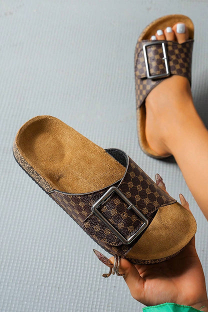 Retro Buckle Strap Sandals (6-10)