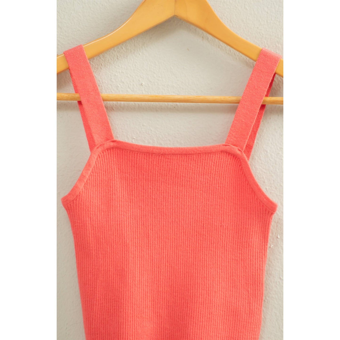 Ribbed Cropped Tank Top- 2 Colors (S-L)