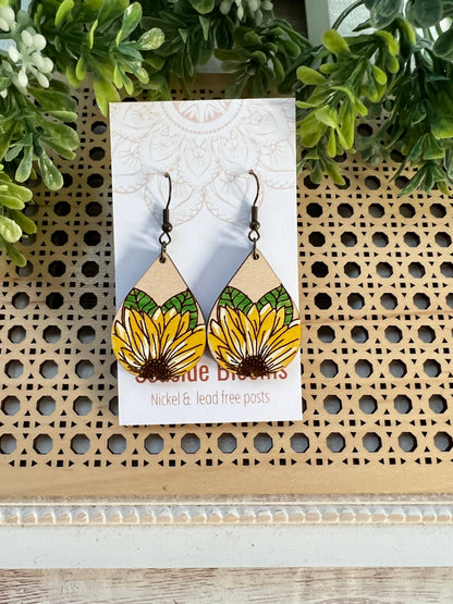 🌻Sunflower light weight hand painted wood earring