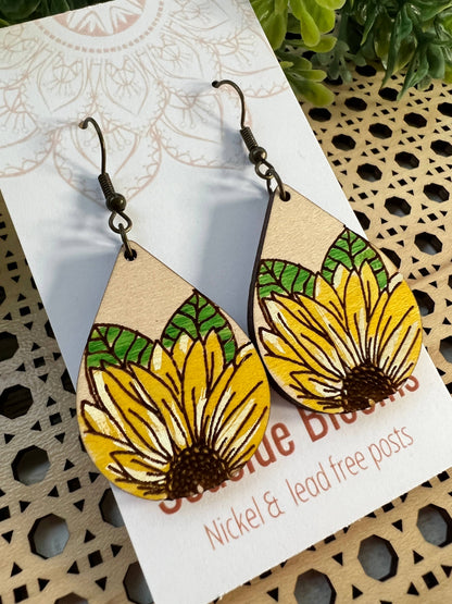🌻Sunflower light weight hand painted wood earring