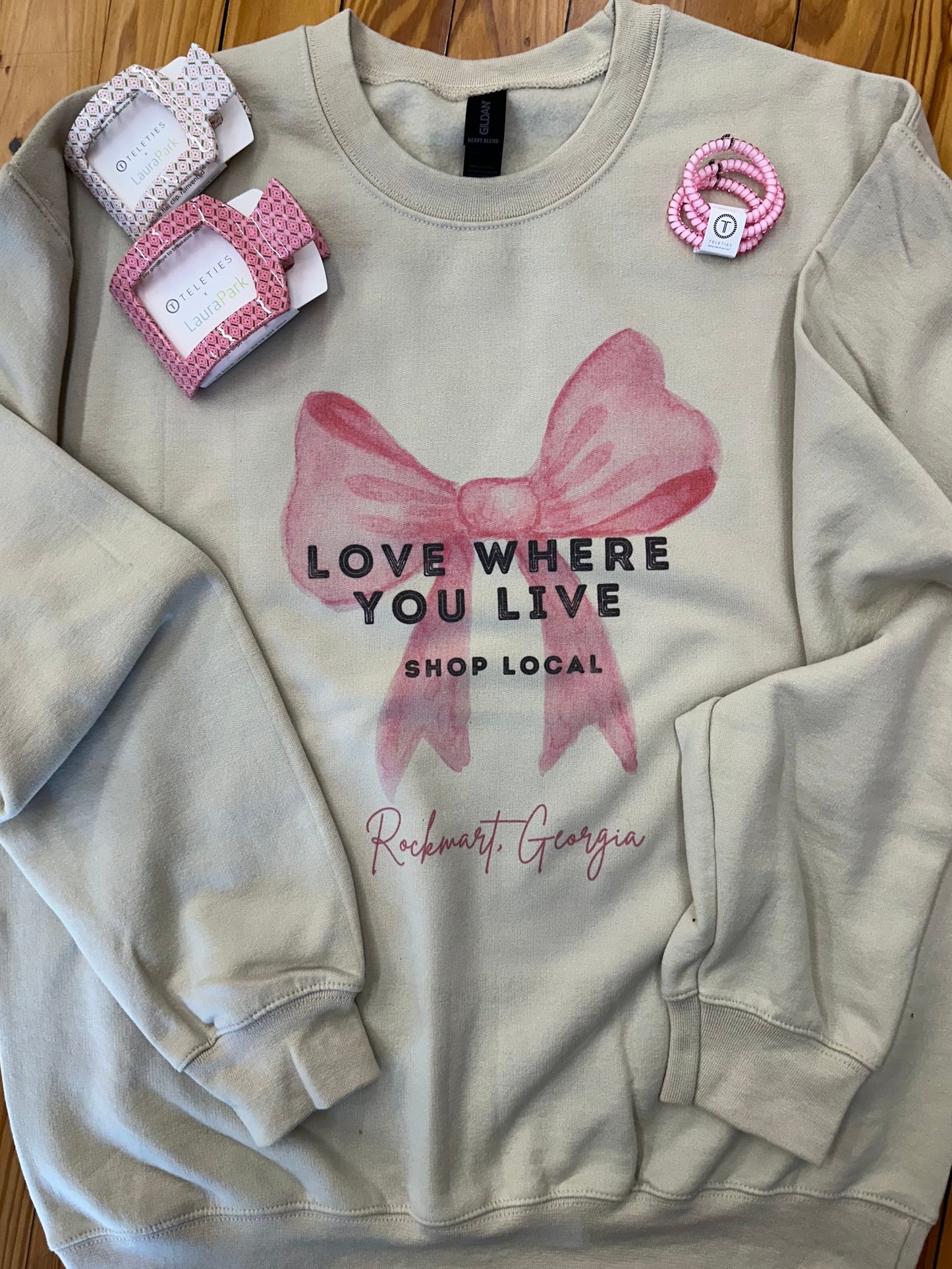 SALE! Love🎀 where you Live Sweatshirt (S-3X)