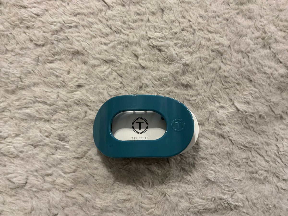 Teal With It Flat Round Clip-small