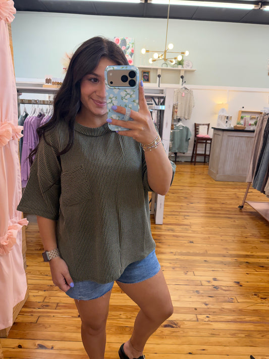 Raised Rib Short Sleeve Front Pocket Top