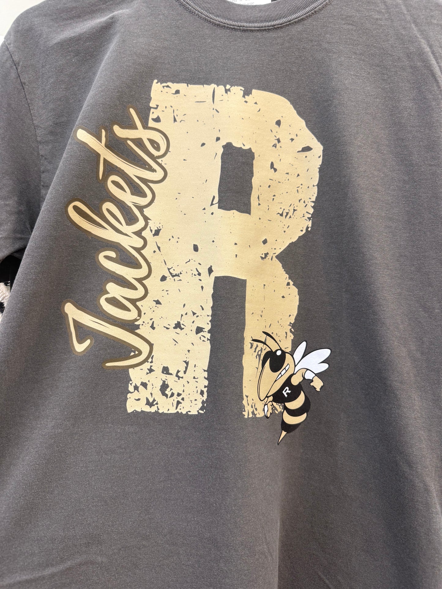 Distressed “R” CC Tee S-XL