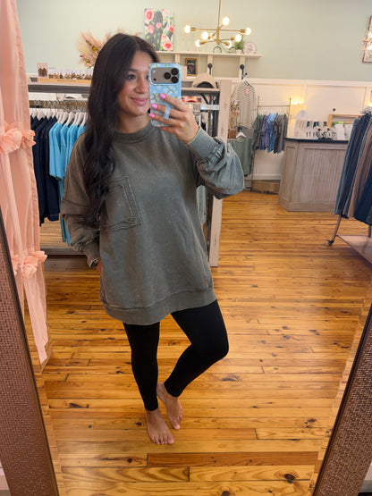 Acid wash raw edge front pocket pullover(Multiple Colors)