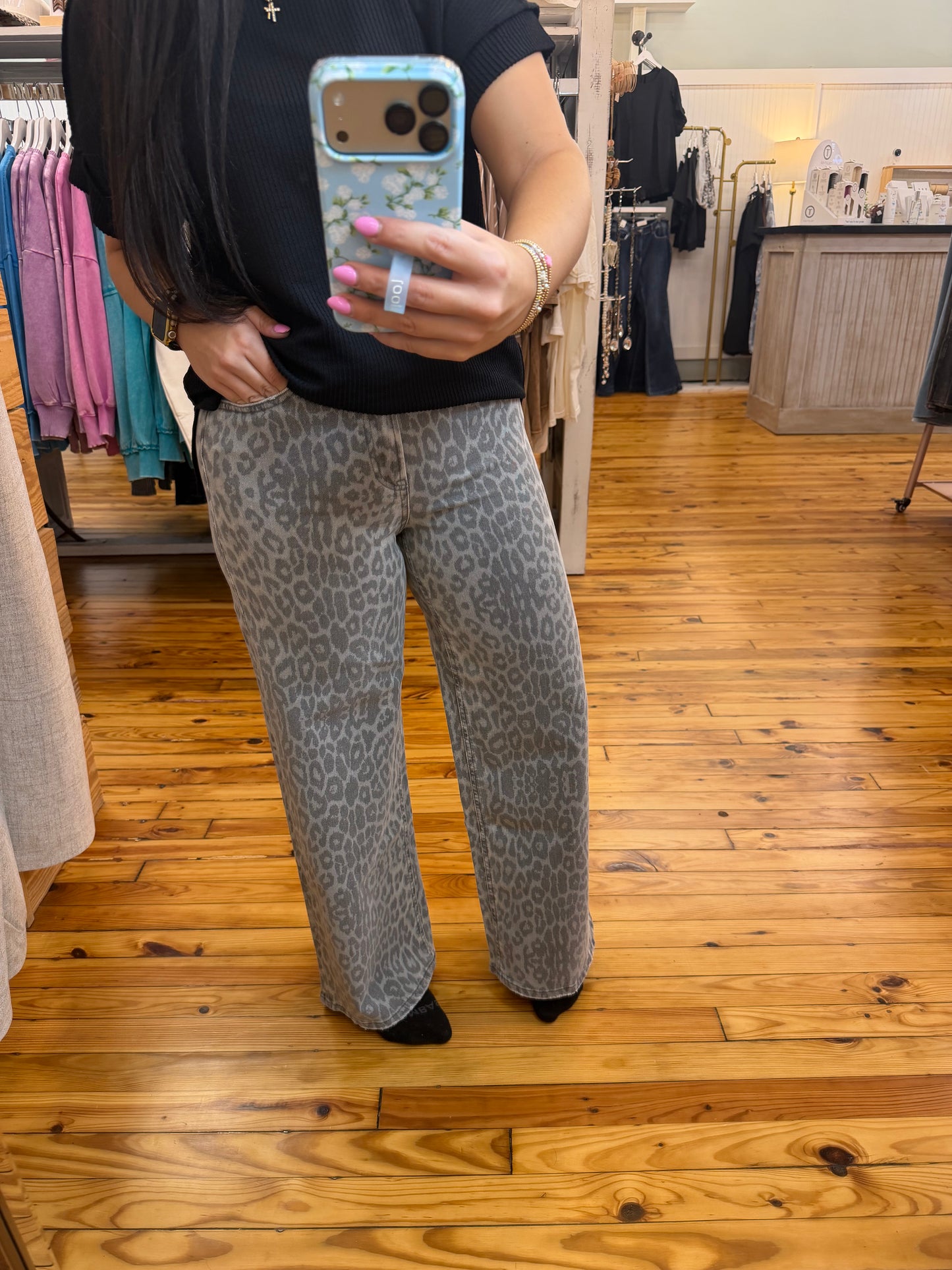 HIGH RISE GREY LEOPARD PRINT CROP WIDE LEG JEANS T7331GLP