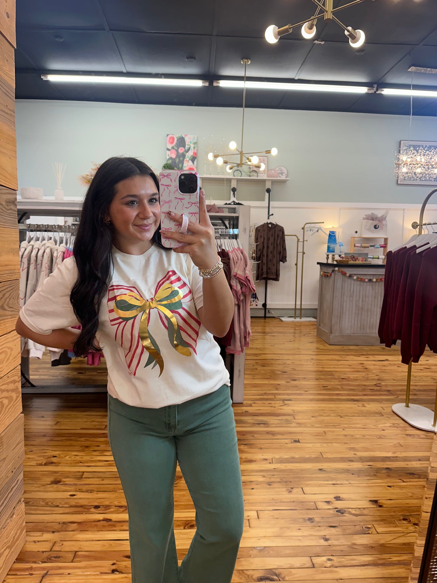 SALE! Christmas🎄Bow Graphic Tee (S-3XL)