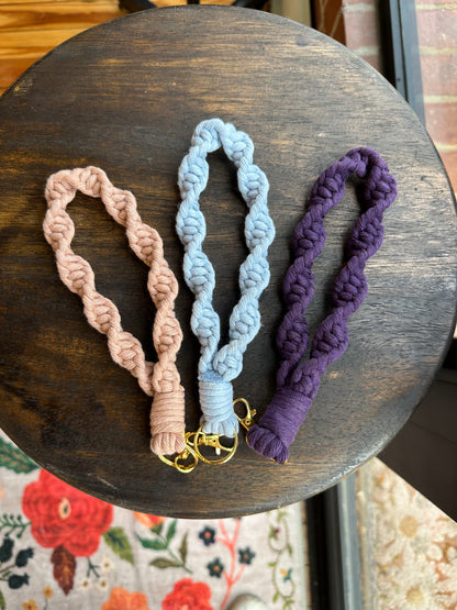 SALE! Spiral Macrame Wristlet 🔑Keychain (3 Colors)