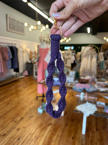 SALE! Spiral Macrame Wristlet 🔑Keychain (3 Colors)