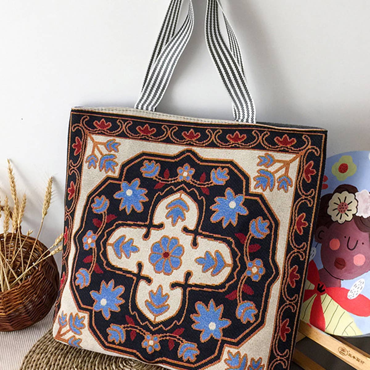 Retro🪷Embroidered Shoulder Tote Bag (2 Colors)